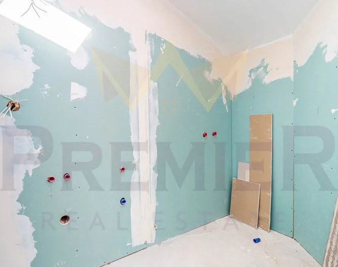 Триетажна къща в централната част на гр. Балчик -  - снимка 31 - Имоти Премиер