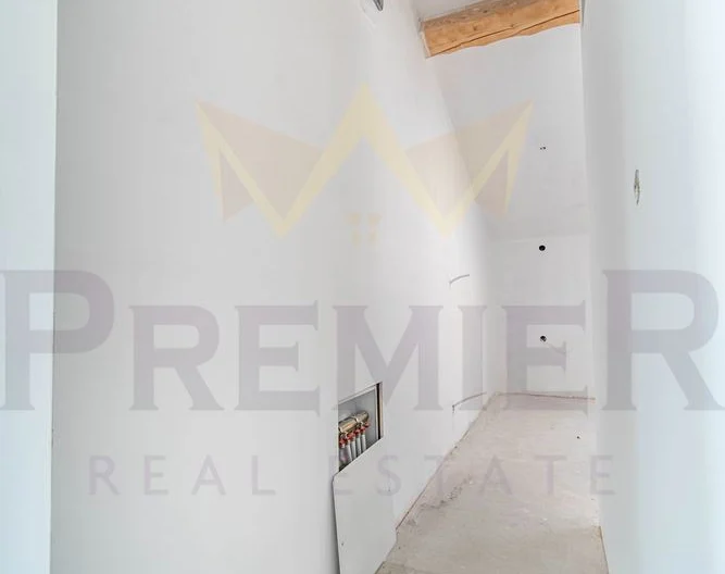 Триетажна къща в централната част на гр. Балчик -  - снимка 33 - Имоти Премиер