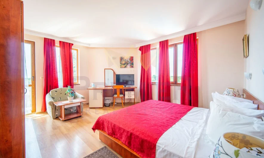 Триетажна къща за гости с разработен бизнес в с. Българево! Без комисион от страна на купувача ! -  - снимка 16 - Имоти Премиер