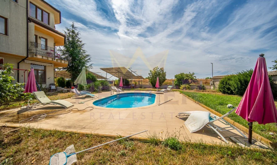 Триетажна къща за гости с разработен бизнес в с. Българево! Без комисион от страна на купувача ! -  - снимка 4 - Имоти Премиер