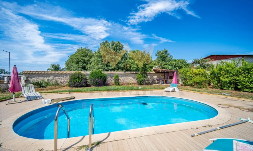 Триетажна къща за гости с разработен бизнес в с. Българево! Без комисион от страна на купувача ! -  - снимка 5 - Имоти Премиер