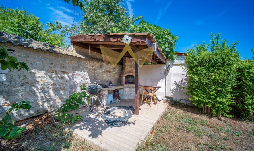 Триетажна къща за гости с разработен бизнес в с. Българево! Без комисион от страна на купувача ! -  - снимка 7 - Имоти Премиер