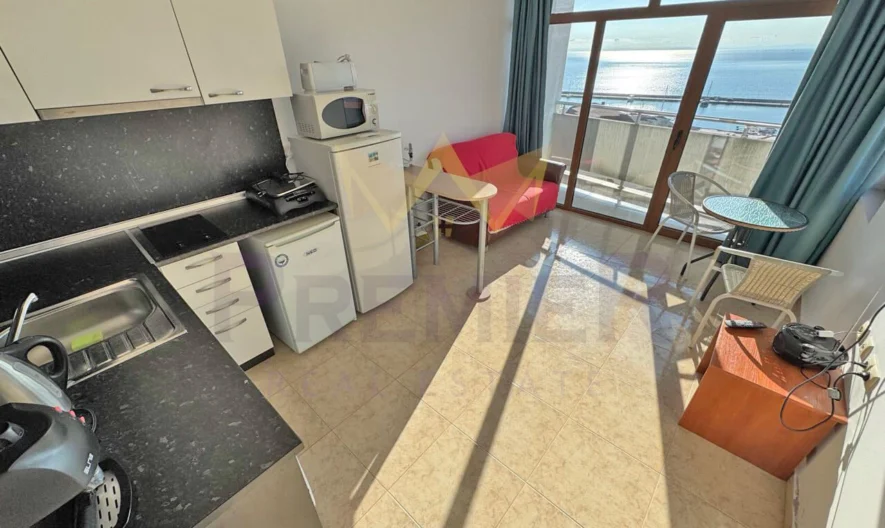 Тристаен апартамент - - снимка 1 - Имоти Премиер