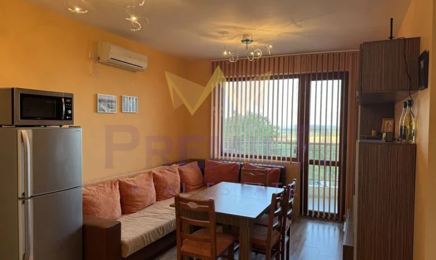 Тристаен апартамент -  - снимка 1 - Имоти Премиер