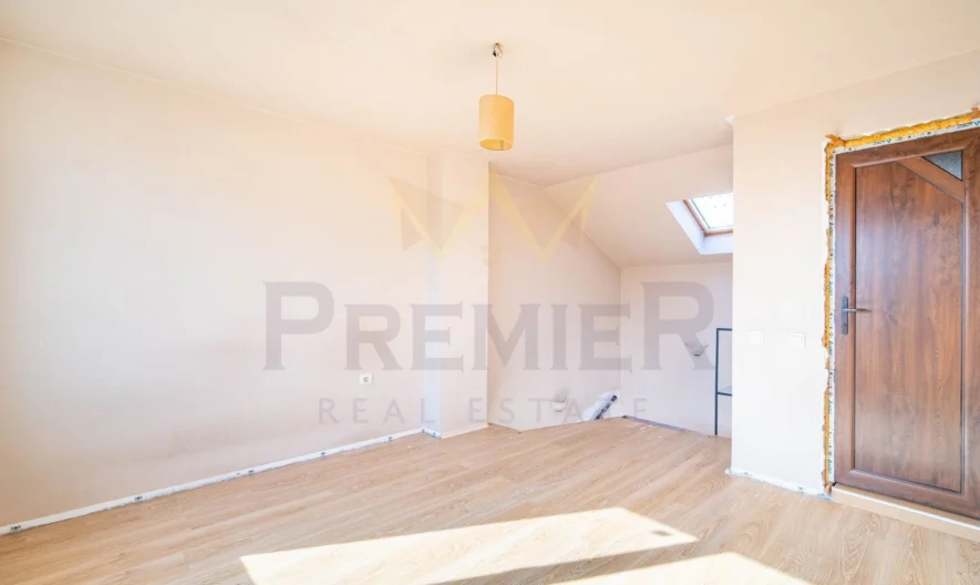 Тристаен апартамент - - снимка 1 - Имоти Премиер