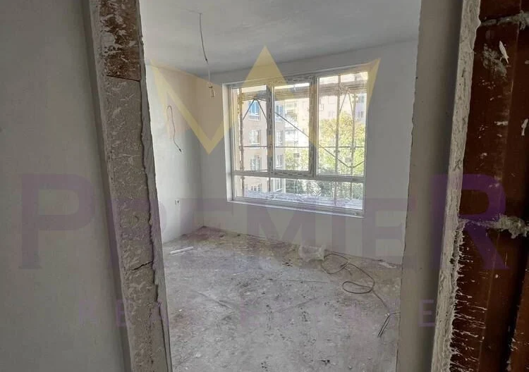 Тристаен апартамент -  - снимка 11 - Имоти Премиер