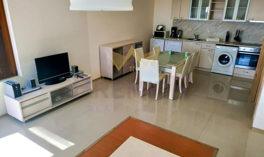 Тристаен апартамент - - снимка 13 - Имоти Премиер