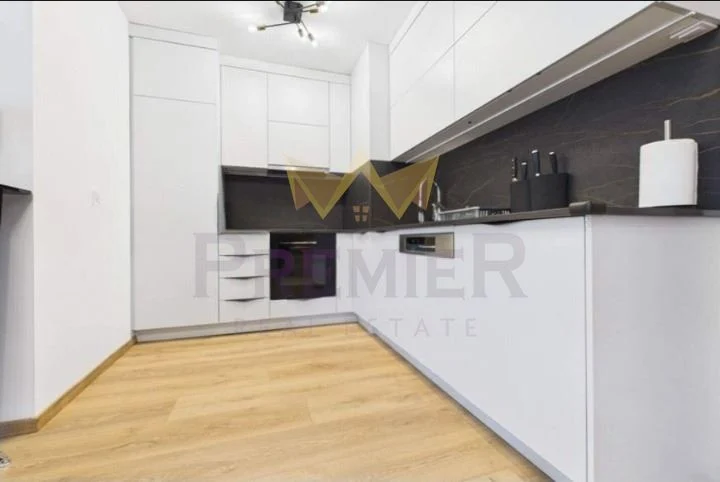 Тристаен апартамент – Гръцка махала, Варна - - снимка 4 - Имоти Премиер