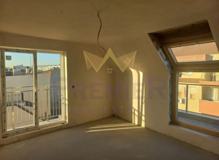 Тристаен апартамент – Колхозен пазар - - снимка 10 - Имоти Премиер