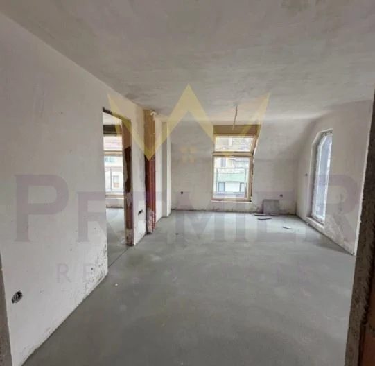 Тристаен апартамент – Колхозен пазар - - снимка 3 - Имоти Премиер