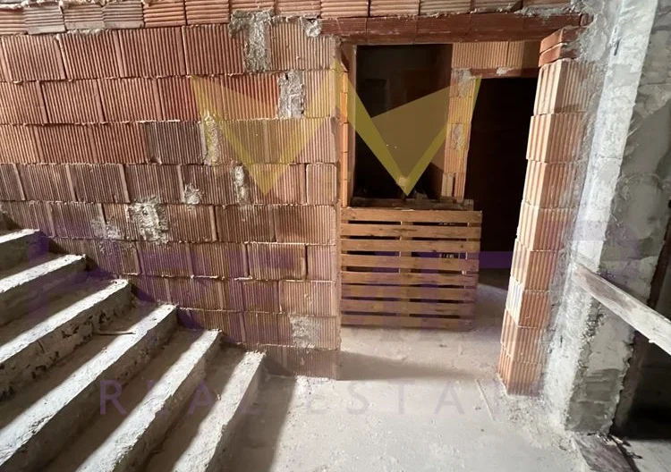 Тристаен апартамент – кв. Христо Ботев, Варна -  - снимка 11 - Имоти Премиер