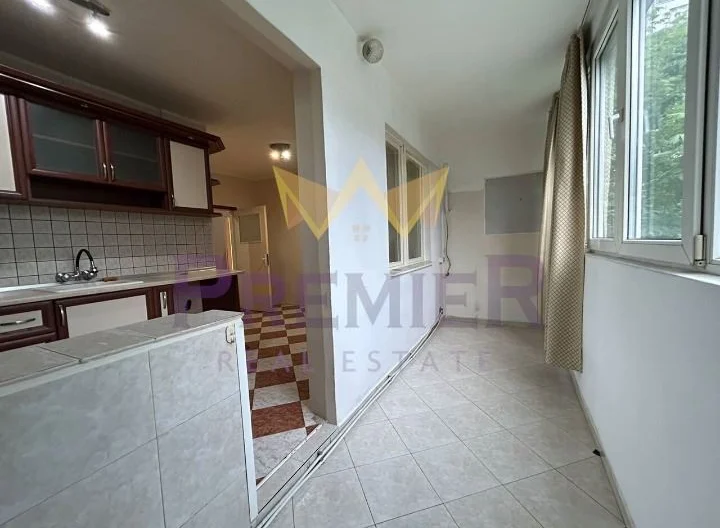 Тристаен апартамент – Левски, Варна -  - снимка 5 - Имоти Премиер