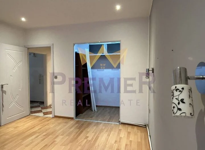 Тристаен апартамент – Левски, Варна -  - снимка 8 - Имоти Премиер