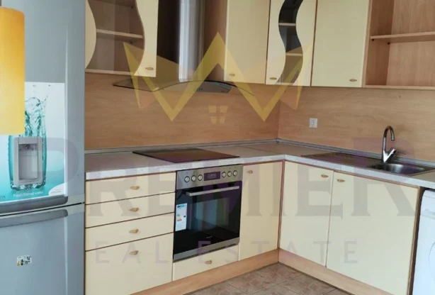 Тристаен апартамент – Спортна зала, Варна - - снимка 2 - Имоти Премиер