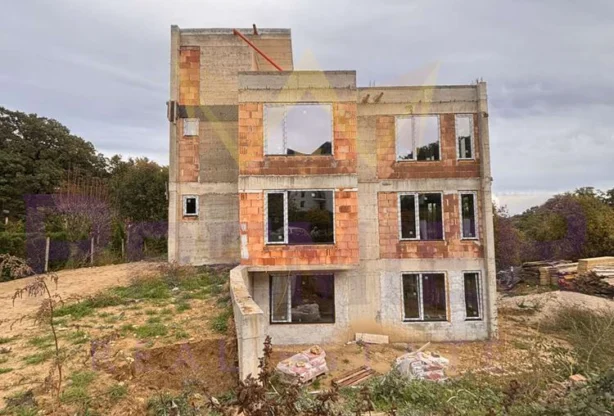 Агенция за недвижими имоти - Имоти Премиер - имот - 1089008, Цена: 220000 EUR