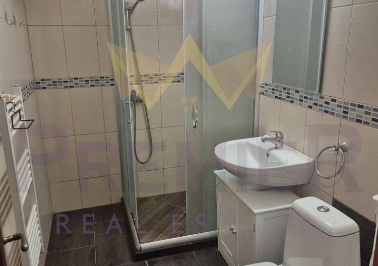 ТРИСТАЕН АПАРТАМЕНТ БАЗАР ЛЕВСКИ - - снимка 6 - Имоти Премиер