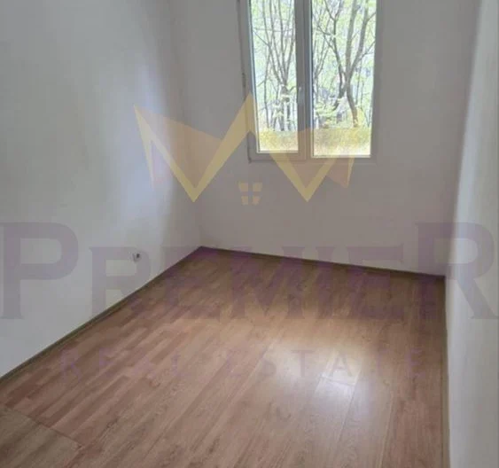 Тристаен апартамент, Базар Левски, град Варна - - снимка 4 - Имоти Премиер