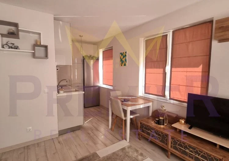 ТРИСТАЕН АПАРТАМЕНТ, БРИЗ - - снимка 3 - Имоти Премиер