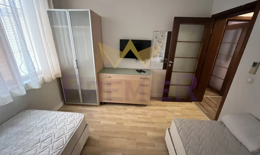 ТРИСТАЕН АПАРТАМЕНТ ЧЕРВЕН ПЛОЩАД -  - снимка 9 - Имоти Премиер