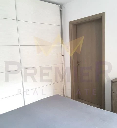 Тристаен апартамент до НДК - - снимка 1 - Имоти Премиер