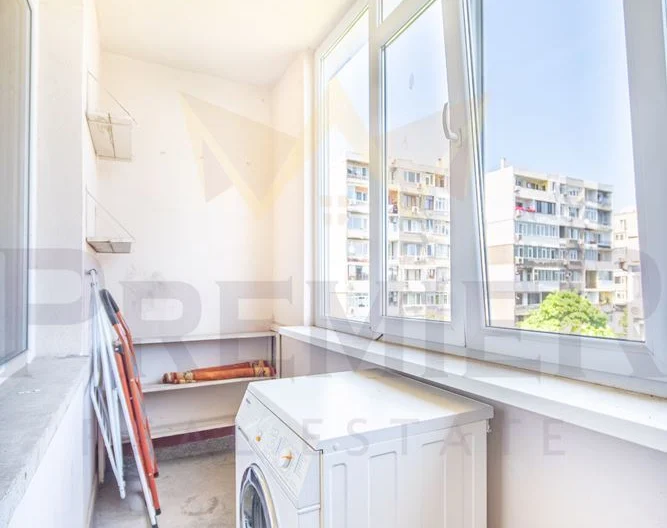 Тристаен апартамент до Руското училище -  - снимка 16 - Имоти Премиер