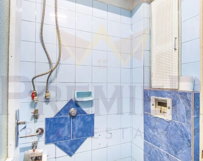 Тристаен апартамент до Руското училище - - снимка 17 - Имоти Премиер