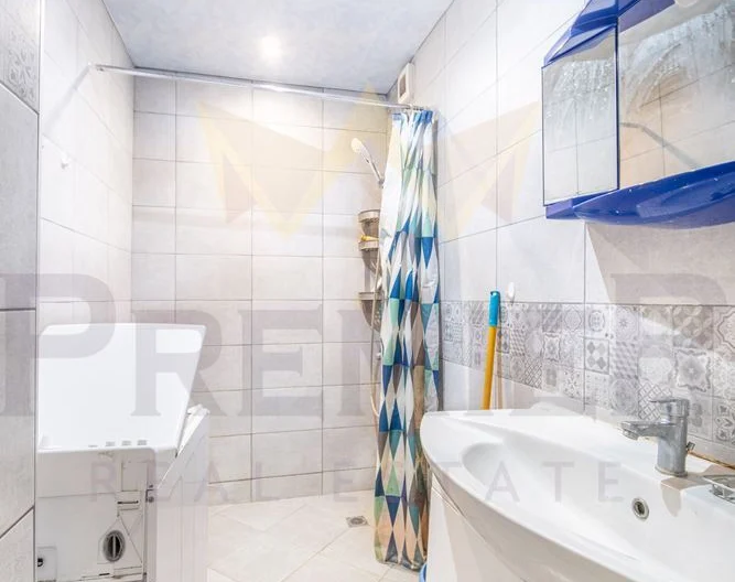 Тристаен апартамент до Руското училище -  - снимка 19 - Имоти Премиер