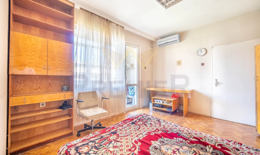 Тристаен апартамент до Руското училище -  - снимка 9 - Имоти Премиер