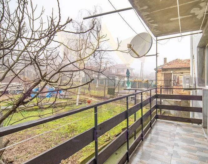 Тристаен апартамент Галата -  - снимка 17 - Имоти Премиер