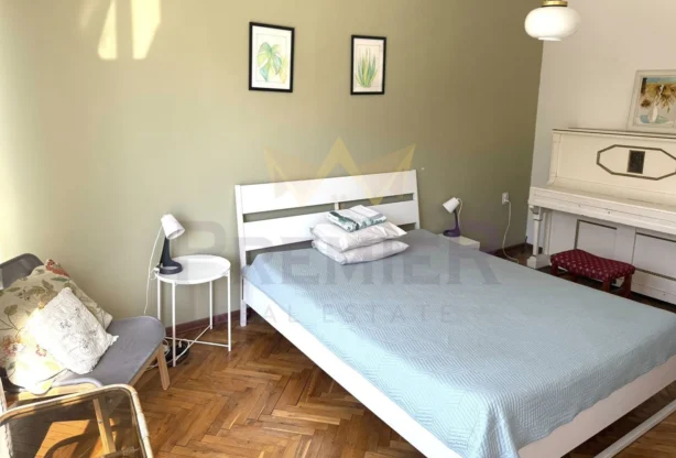 ТРИСТАЕН АПАРТАМЕНТ, ИДЕАЛЕН ЦЕНТЪР - - снимка 1 - Имоти Премиер