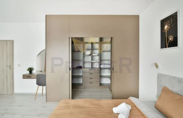 ТРИСТАЕН АПАРТАМЕНТ, ИДЕАЛЕН ЦЕНТЪР - - снимка 11 - Имоти Премиер