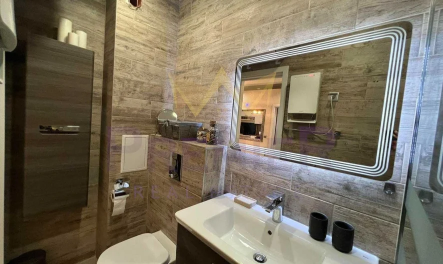 ТРИСТАЕН АПАРТАМЕНТ, ИДЕАЛЕН ЦЕНТЪР -  - снимка 13 - Имоти Премиер