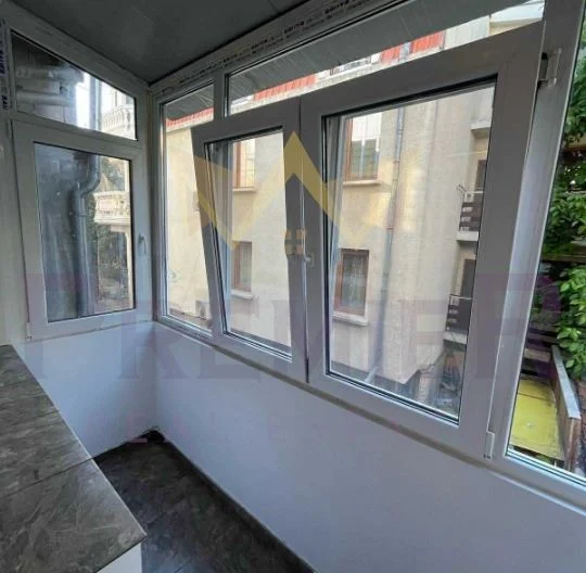 ТРИСТАЕН АПАРТАМЕНТ, ИДЕАЛЕН ЦЕНТЪР -  - снимка 14 - Имоти Премиер