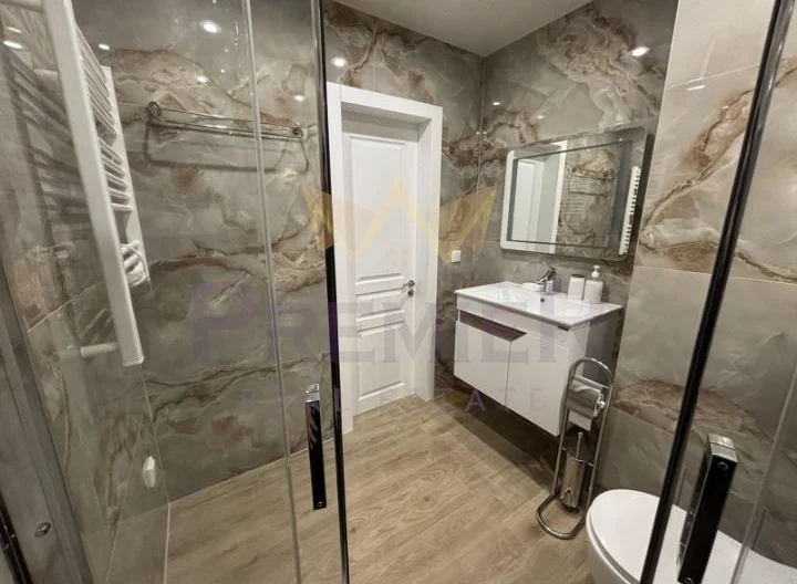 ТРИСТАЕН АПАРТАМЕНТ, ИДЕАЛЕН ЦЕНТЪР - - снимка 16 - Имоти Премиер