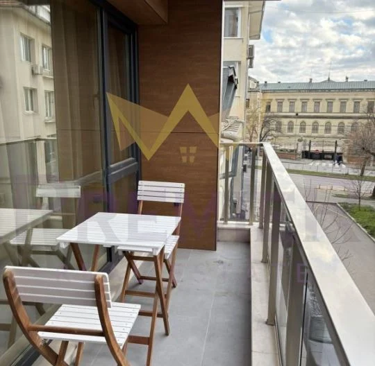 ТРИСТАЕН АПАРТАМЕНТ, ИДЕАЛЕН ЦЕНТЪР -  - снимка 16 - Имоти Премиер