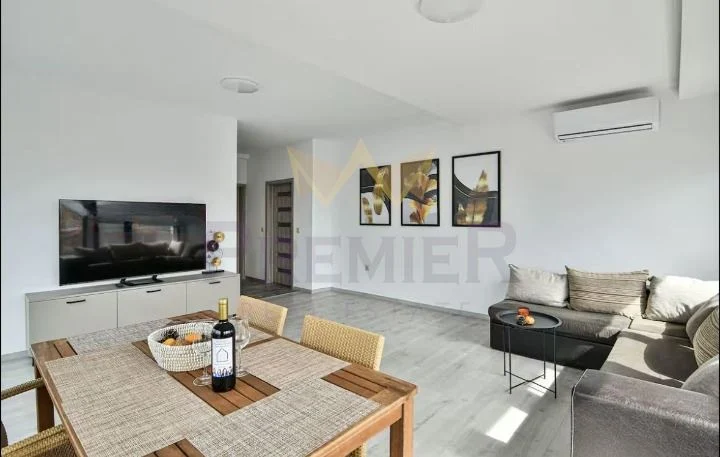 ТРИСТАЕН АПАРТАМЕНТ, ИДЕАЛЕН ЦЕНТЪР -  - снимка 2 - Имоти Премиер