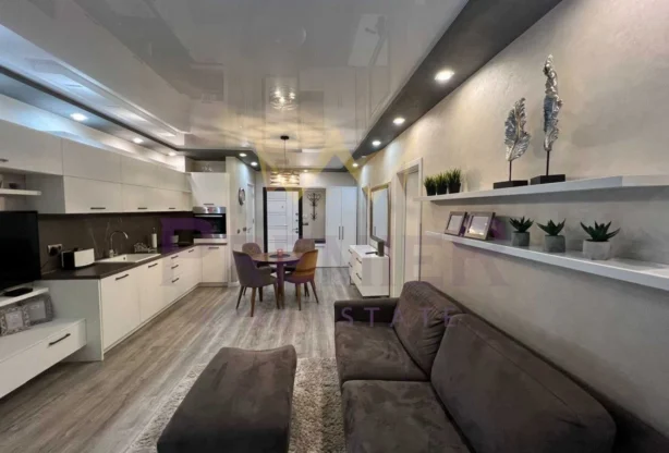 Агенция за недвижими имоти - Имоти Премиер - имот - 1084743, Цена: 1100 EUR