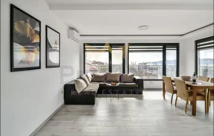 ТРИСТАЕН АПАРТАМЕНТ, ИДЕАЛЕН ЦЕНТЪР - - снимка 3 - Имоти Премиер