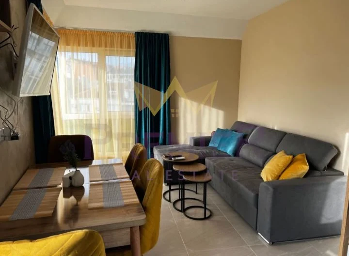 ТРИСТАЕН АПАРТАМЕНТ, ИДЕАЛЕН ЦЕНТЪР - - снимка 3 - Имоти Премиер