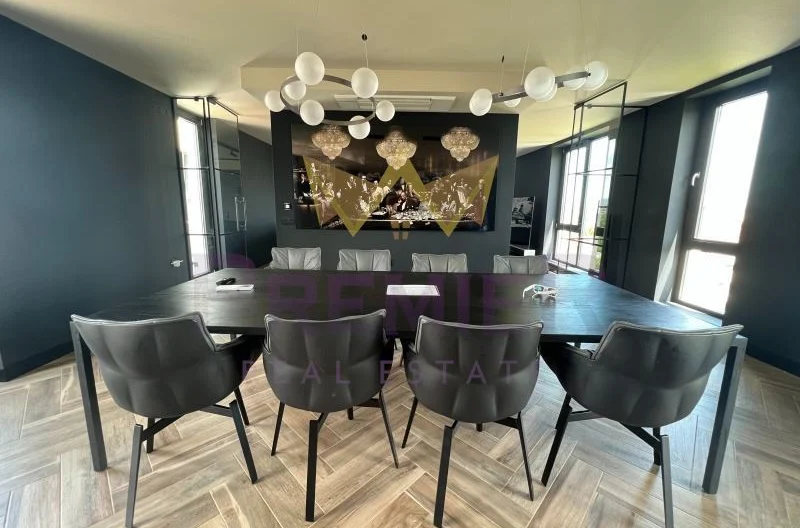 ТРИСТАЕН АПАРТАМЕНТ, ИДЕАЛЕН ЦЕНТЪР - - снимка 4 - Имоти Премиер