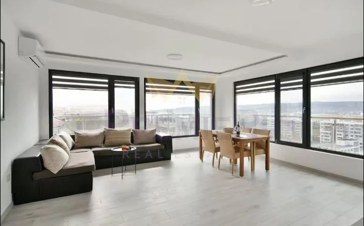 ТРИСТАЕН АПАРТАМЕНТ, ИДЕАЛЕН ЦЕНТЪР -  - снимка 4 - Имоти Премиер