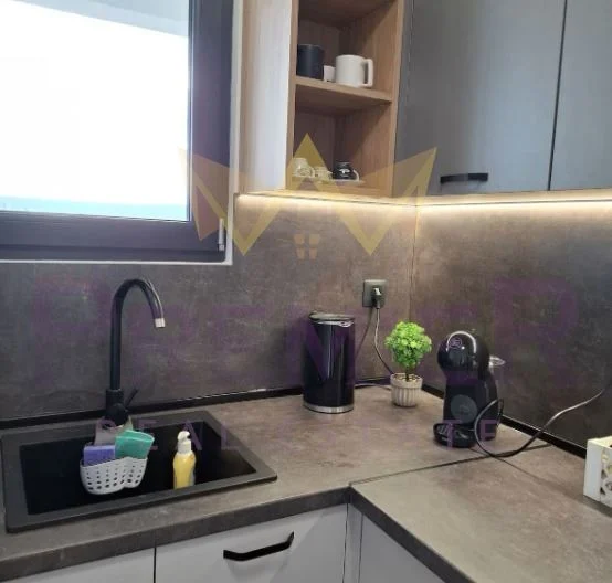 ТРИСТАЕН АПАРТАМЕНТ, ИДЕАЛЕН ЦЕНТЪР - - снимка 5 - Имоти Премиер