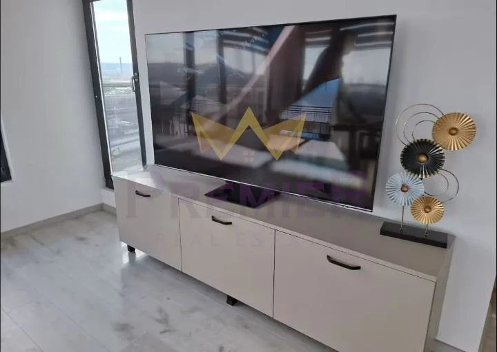 ТРИСТАЕН АПАРТАМЕНТ, ИДЕАЛЕН ЦЕНТЪР - - снимка 8 - Имоти Премиер