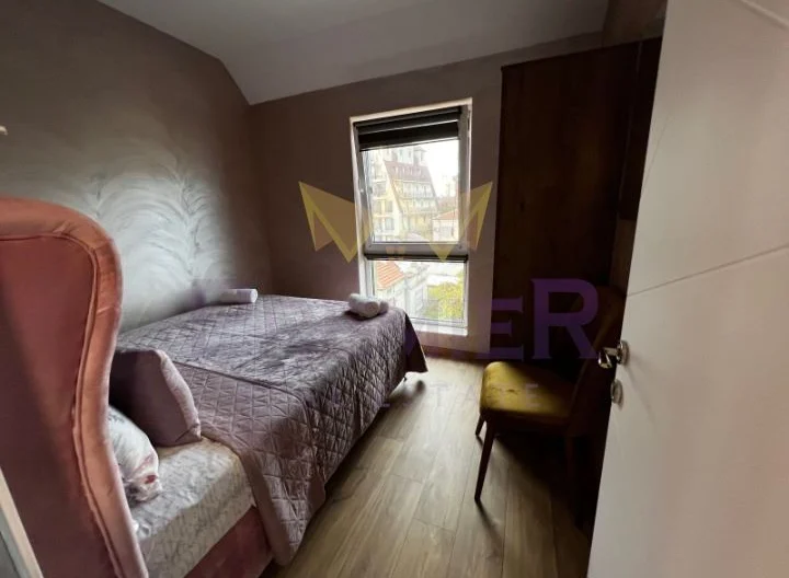 ТРИСТАЕН АПАРТАМЕНТ, ИДЕАЛЕН ЦЕНТЪР - - снимка 8 - Имоти Премиер