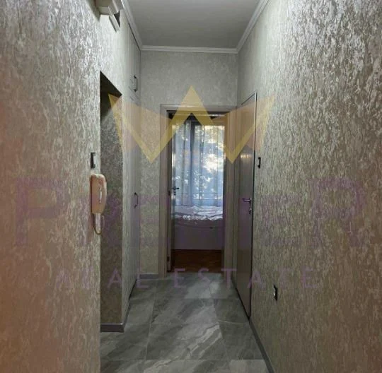 ТРИСТАЕН АПАРТАМЕНТ, ИДЕАЛЕН ЦЕНТЪР -  - снимка 8 - Имоти Премиер