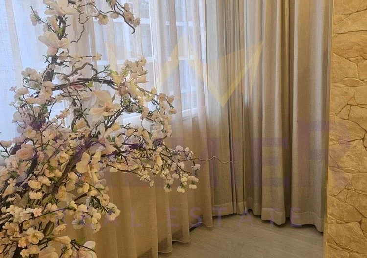 ТРИСТАЕН АПАРТАМЕНТ, ИДЕАЛЕН ЦЕНТЪР -  - снимка 9 - Имоти Премиер