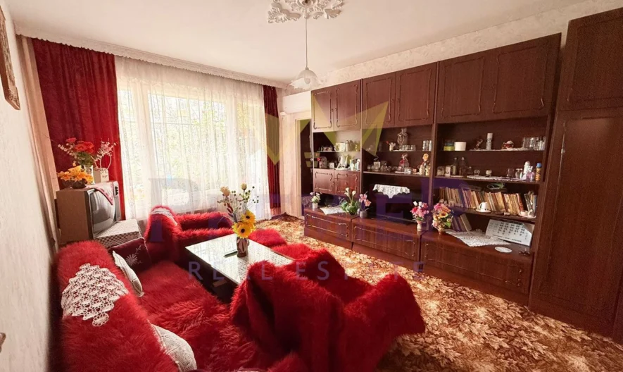 Тристаен Апартамент Кайсиева Градина гр.Варна -  - снимка 1 - Имоти Премиер