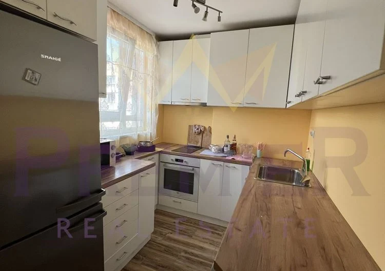 ТРИСТАЕН АПАРТАМЕНТ, КОЛХОЗЕН ПАЗАР -  - снимка 1 - Имоти Премиер