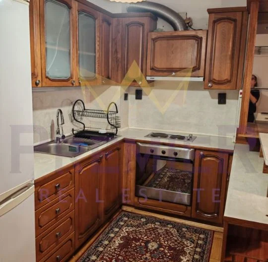 ТРИСТАЕН АПАРТАМЕНТ, КОЛХОЗЕН ПАЗАР - - снимка 3 - Имоти Премиер