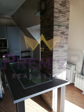 ТРИСТАЕН АПАРТАМЕНТ КОЛХОЗЕН ПАЗАР -  - снимка 6 - Имоти Премиер